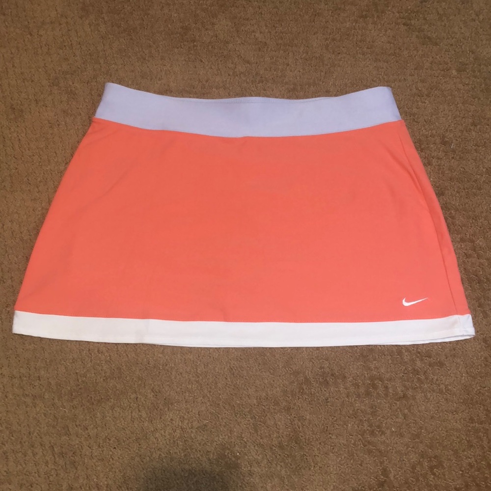 Nike Fit Dry Skort Size M PERFECT CONDITION, great fit and colors